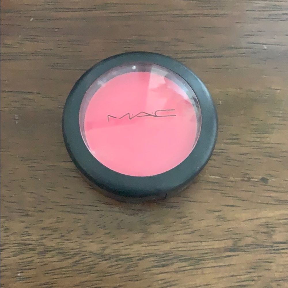 Mac blush